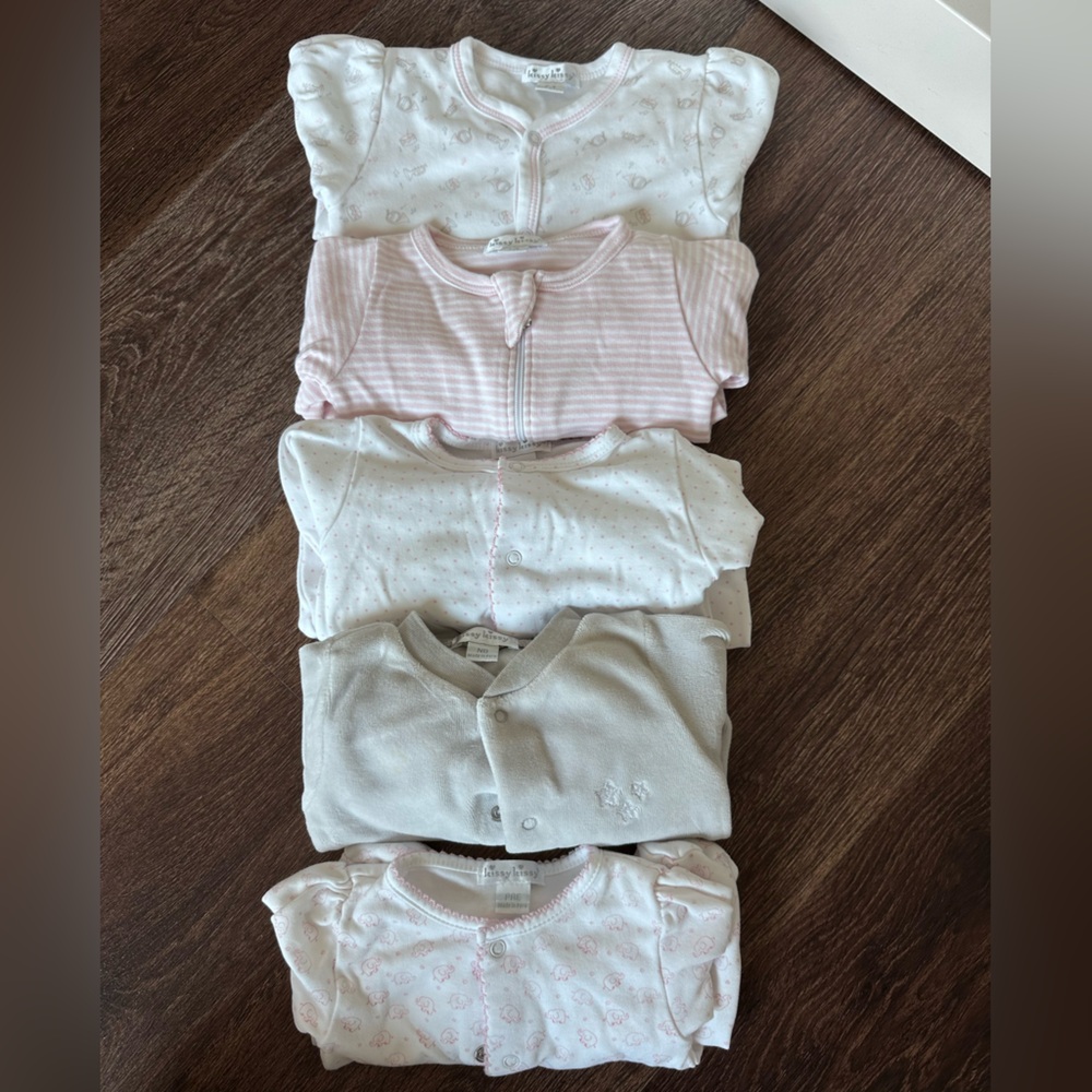 Kissy kissy baby girl bundle (5footies)